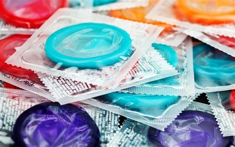 Blowjob ohne Kondom gegen Aufpreis Sexuelle Massage Lede